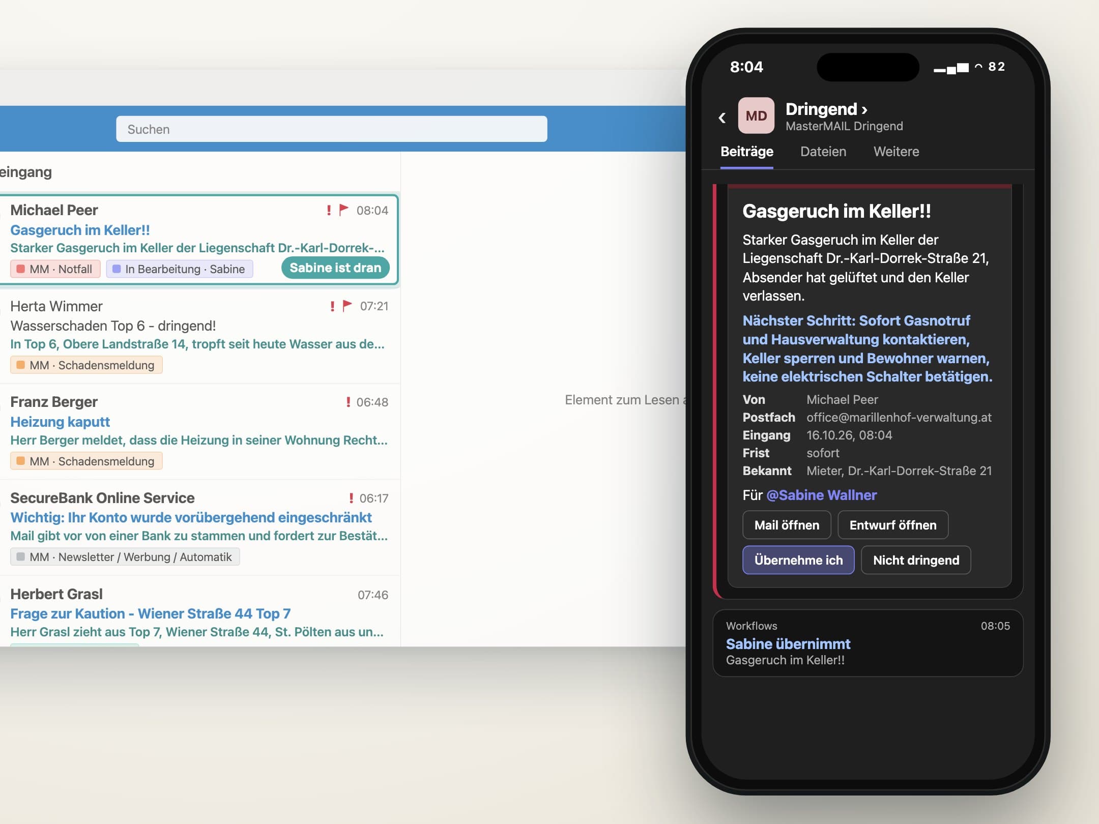 Outlook-Posteingang mit eingeordneten Mails und daneben ein Handy mit der Teams-Meldung „Gasgeruch im Keller“
